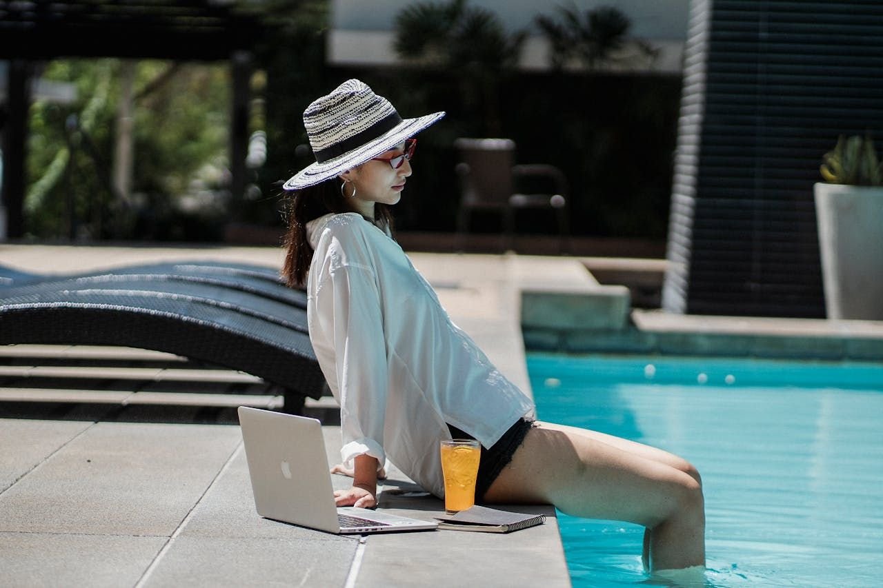 Digital nomad