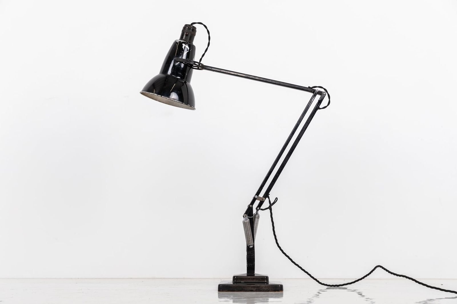 VintageIndustrialHerbertTerryAnglepoiseBlackDeskLamp2